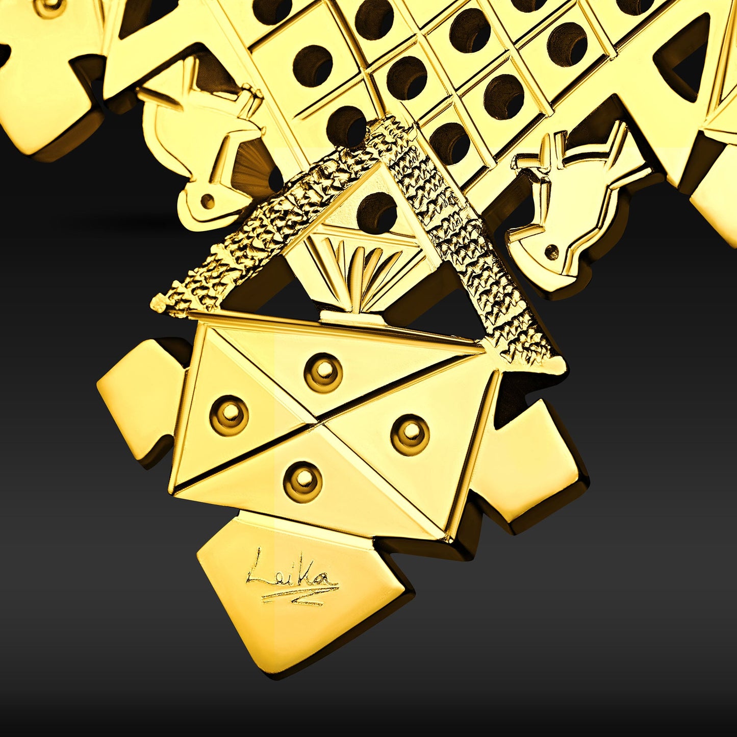 Mystique 18K Gold